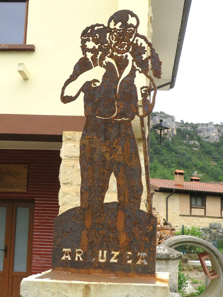 Arluzea, Bernedo