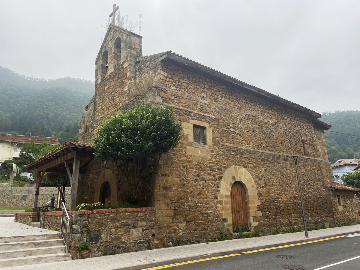 Irauregiko San Antolin Ermita. Alonsotegi