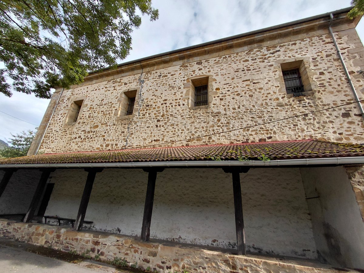 Santa Isabel Eliza. Zalla (La Herrera)