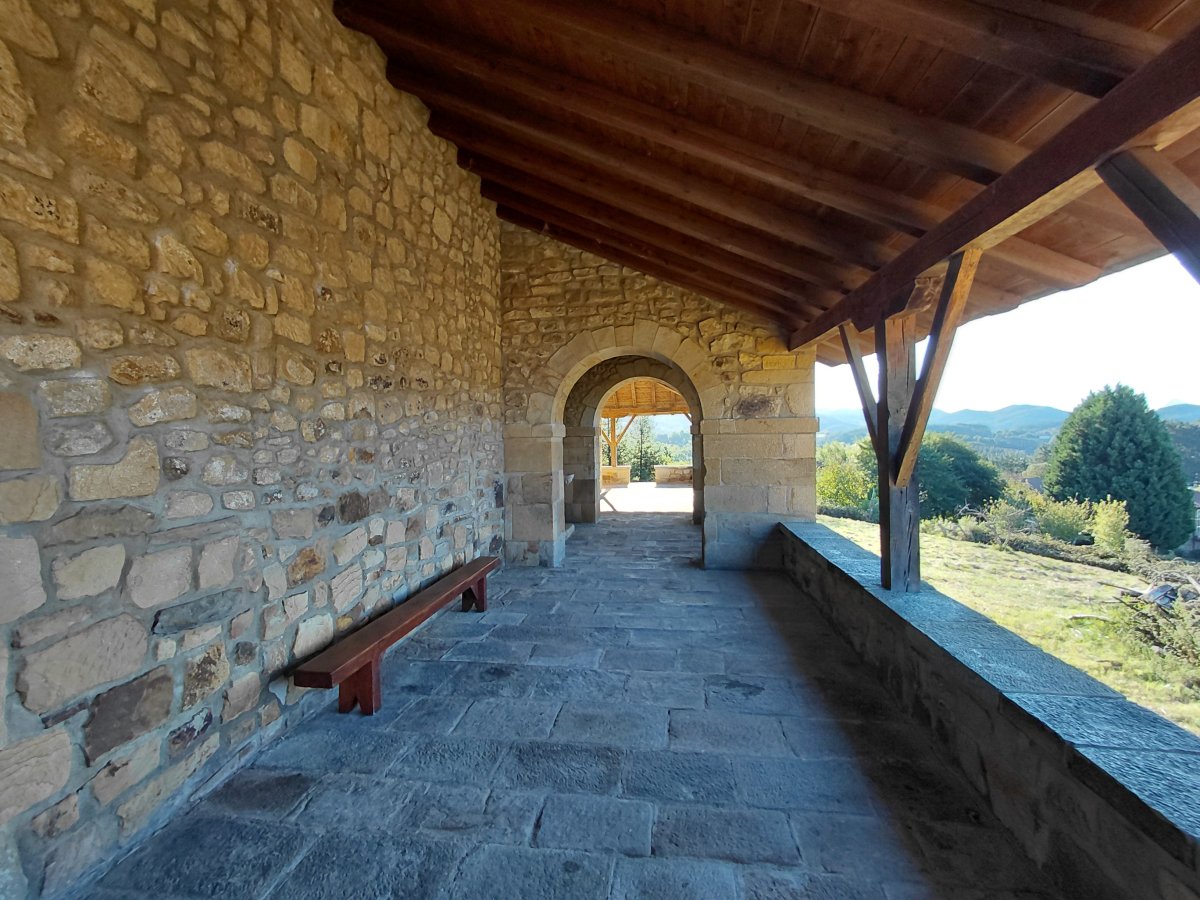 Larrinetako San Pedro Ermita. Zornotza (Boroa)