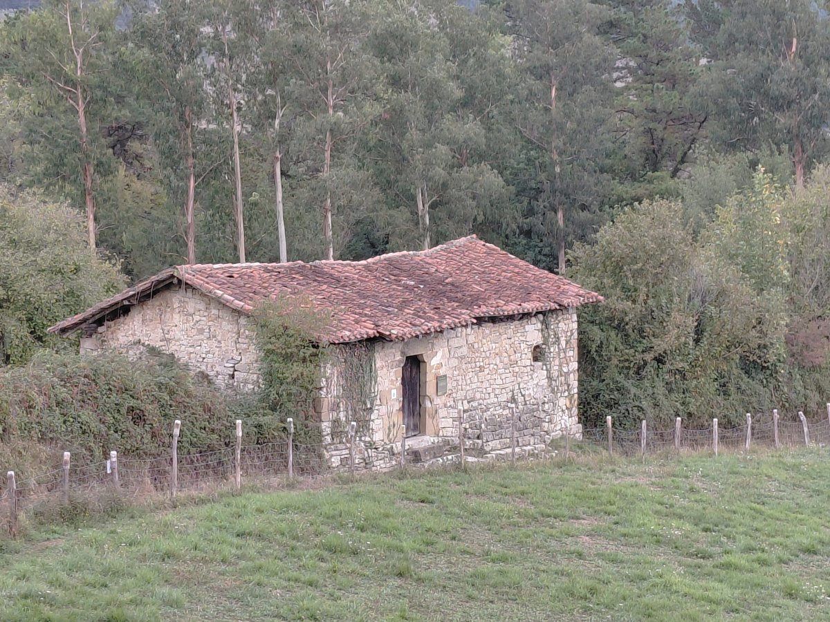 San Salvador Ermita. Larrabetzu (Astoreka)