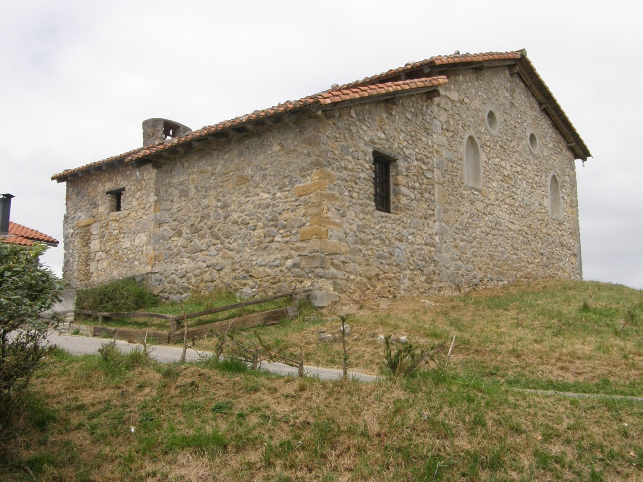 Santa Marina ermita Asteasun