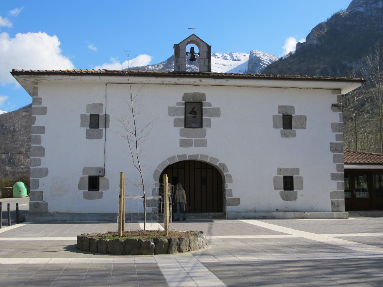 Andra Mari ermita Larraitzen