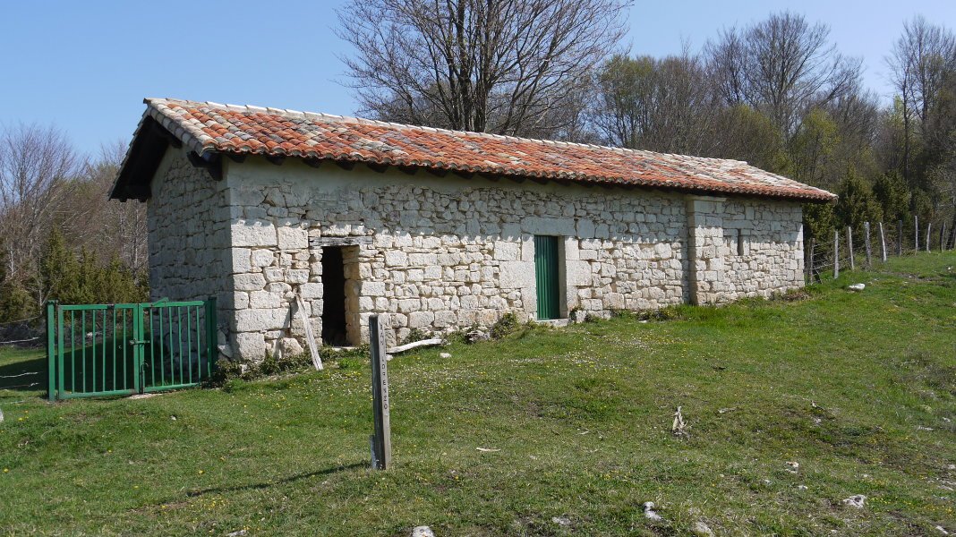 San Lorentzo ermita Aranaratxe aldean