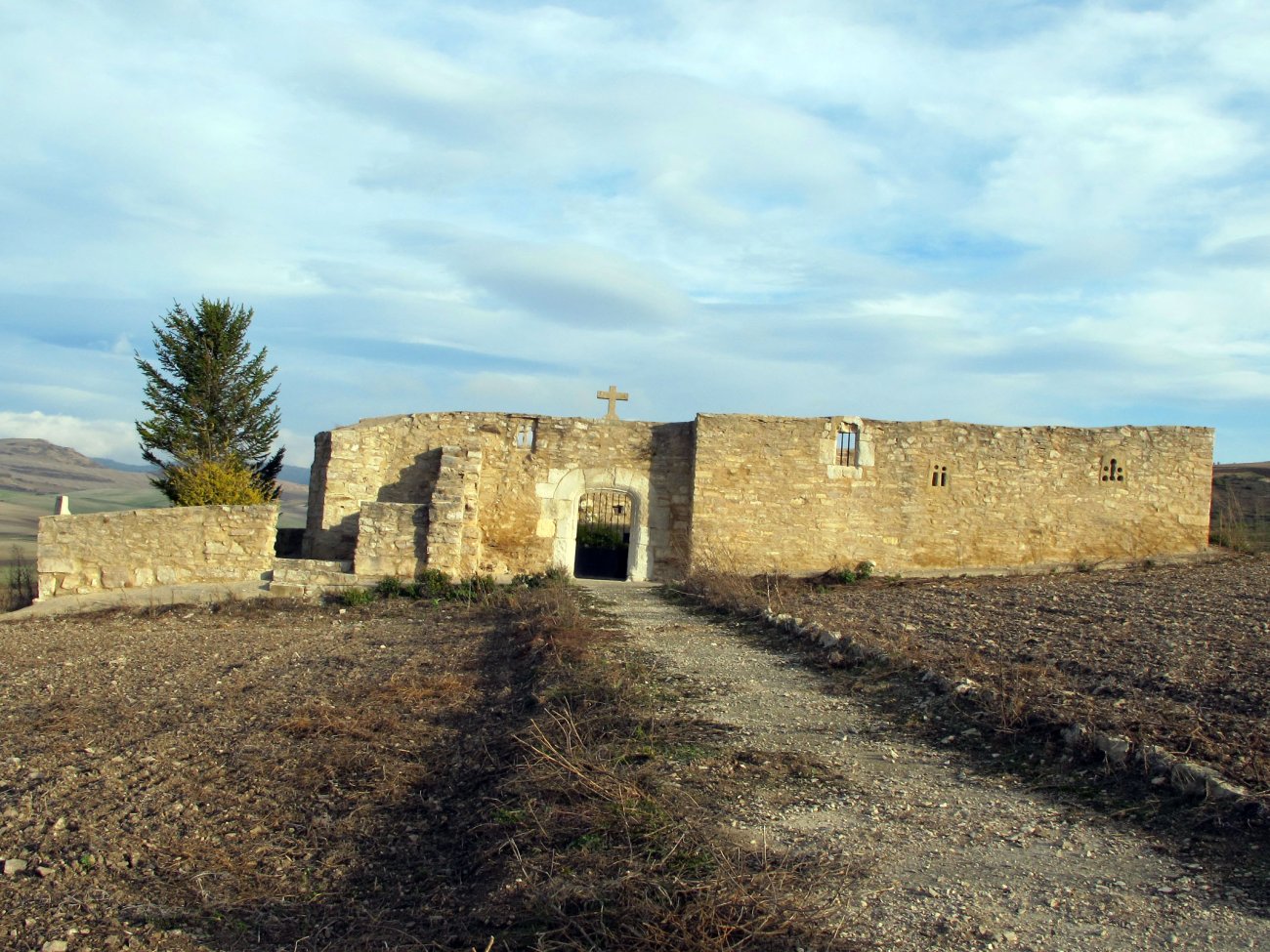 Nuestra señora del Campo ermitaren paretak Kutxon