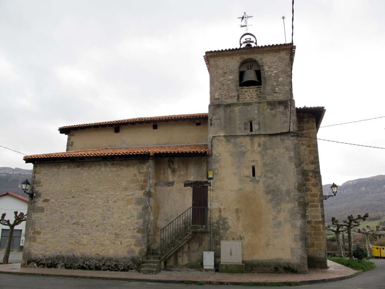 San Esteban eliza, Egino