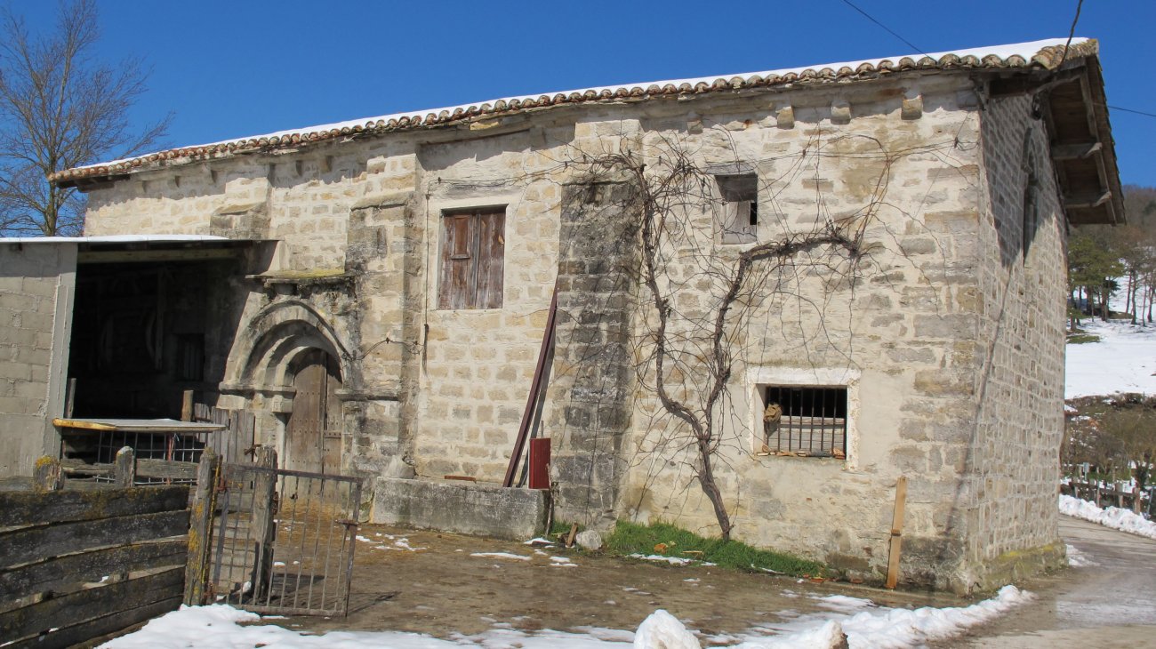 San Esteban ermita, Egillor