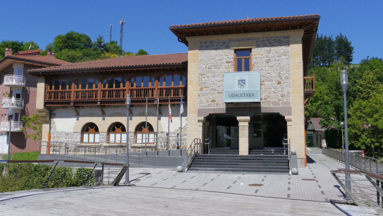 Udaletxea, Idiazabal