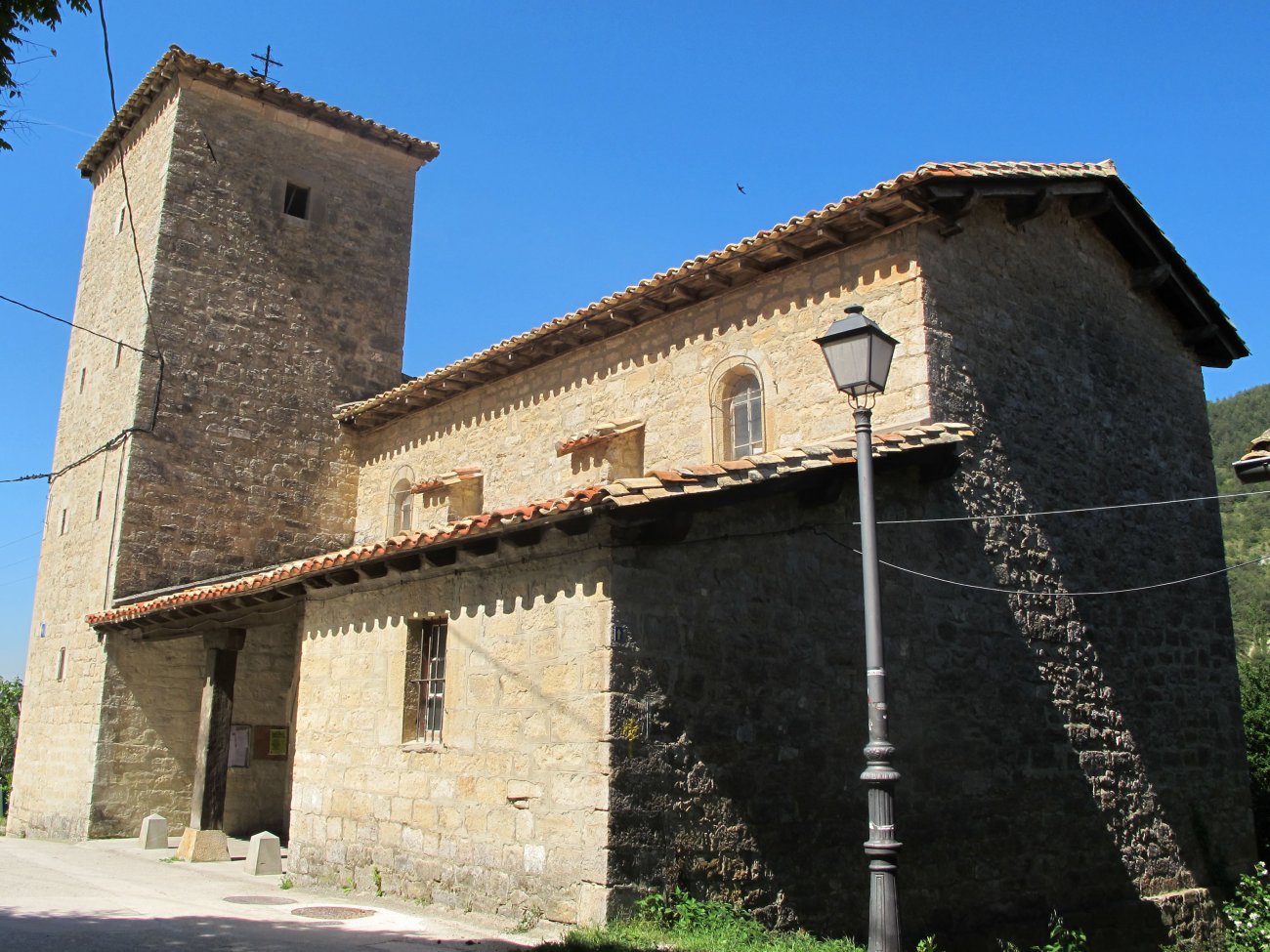 San Pedro eliza, Irotz