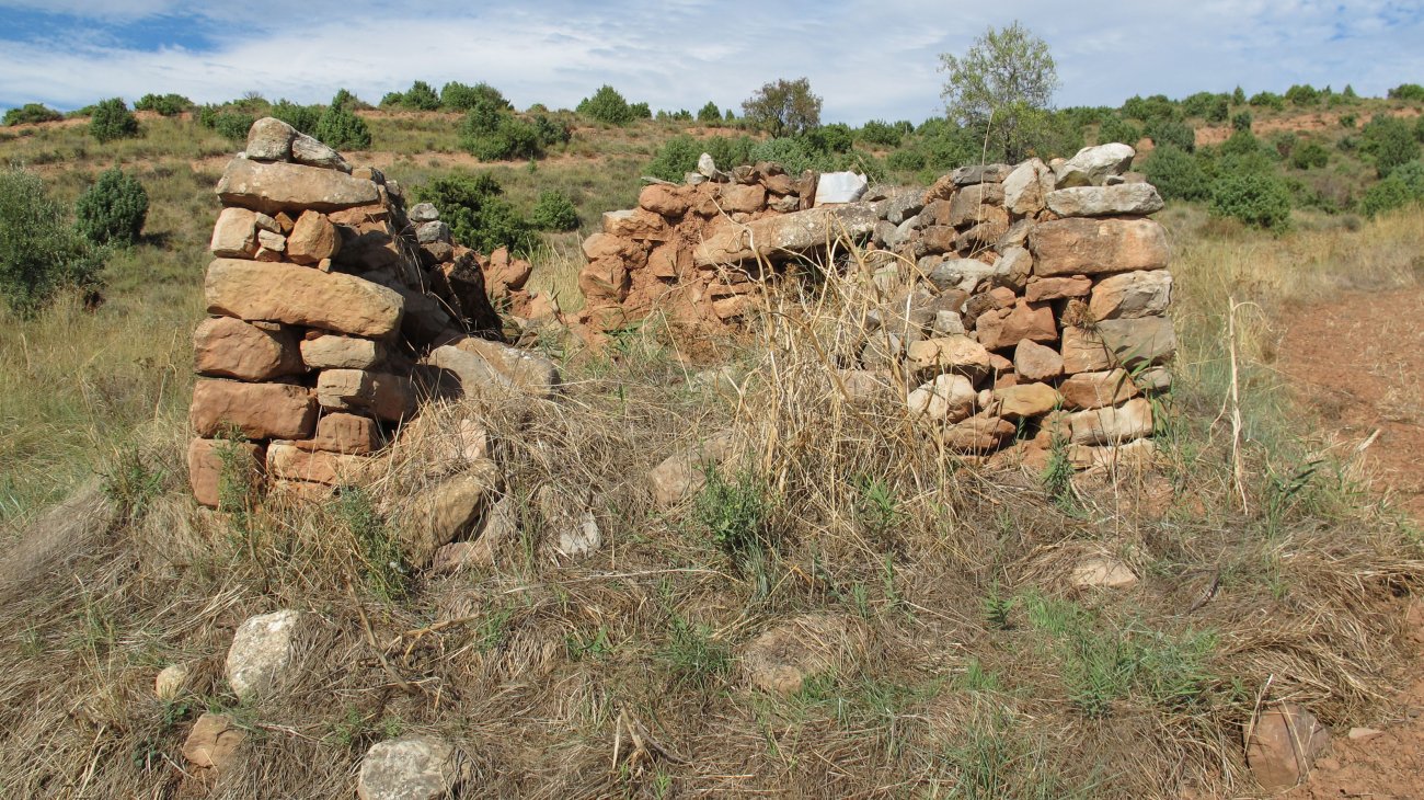 San Pabiles ermitaren paretak, Leartza