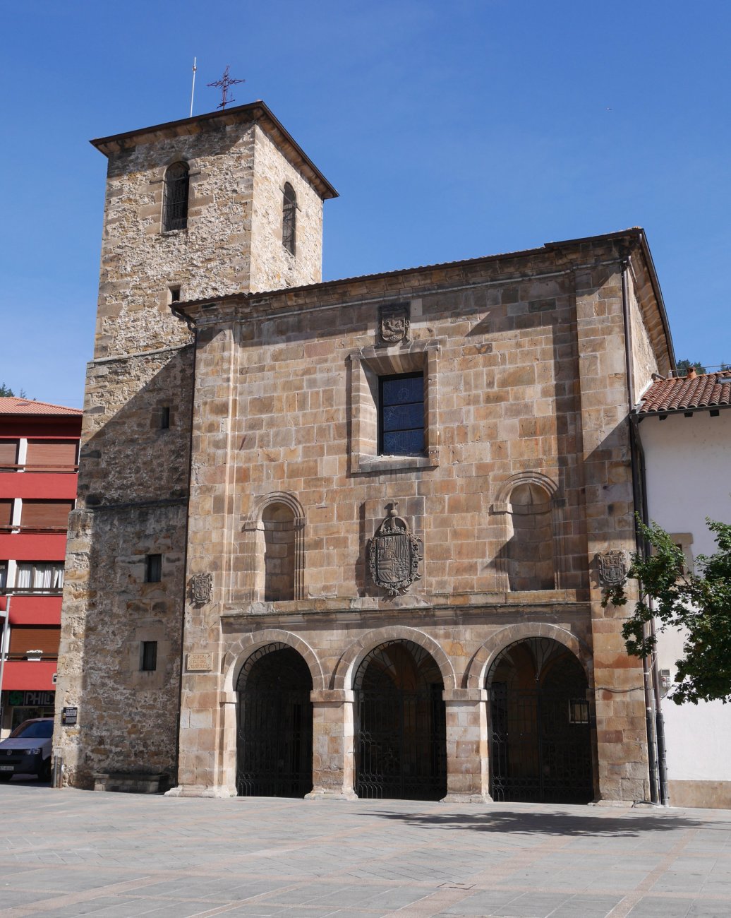 San Frantzisko komentua, Arrasate