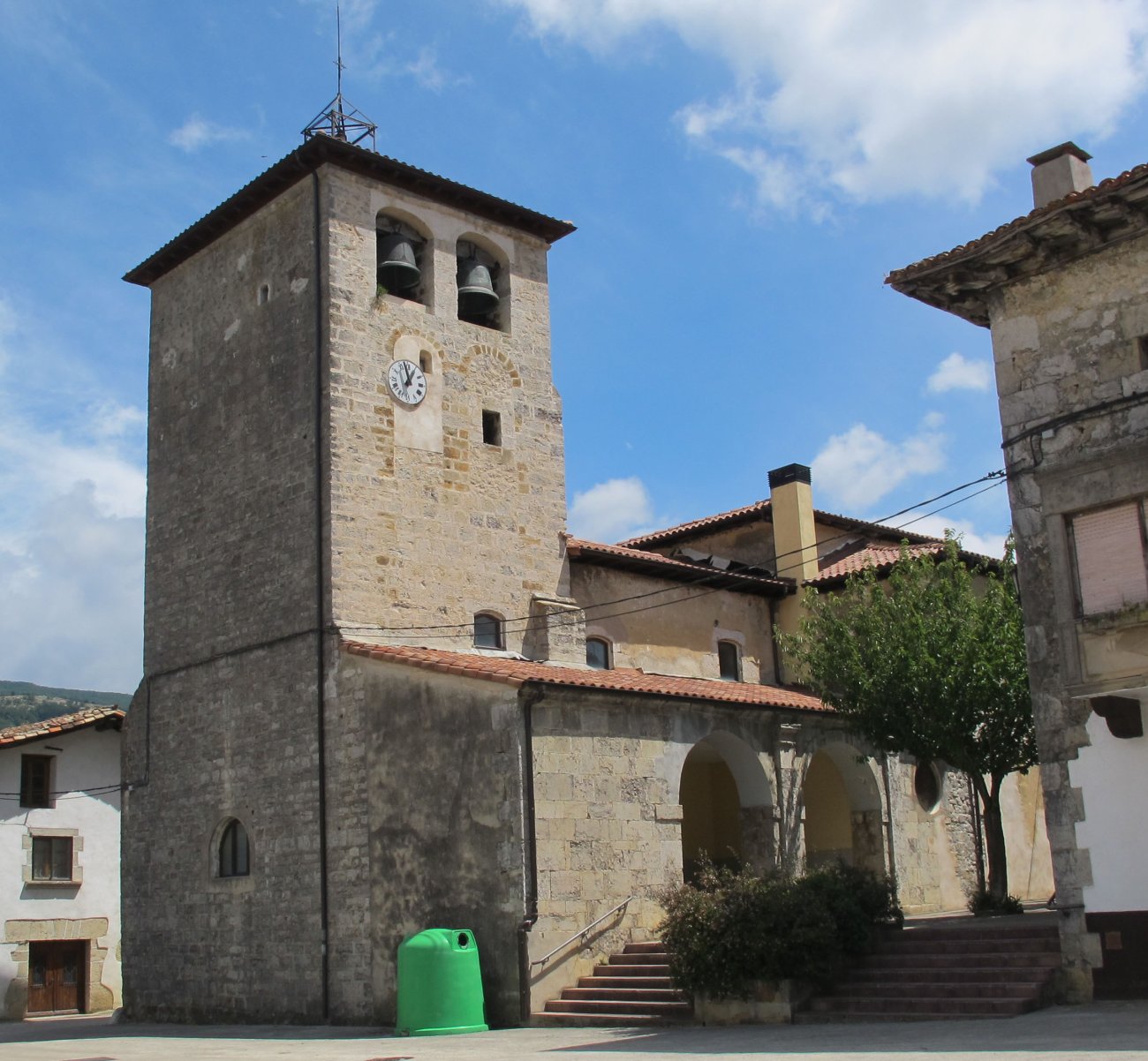 San Esteban eliza, Ihabar