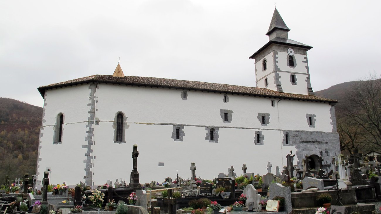 San Fructuoso eliza, Itsasu