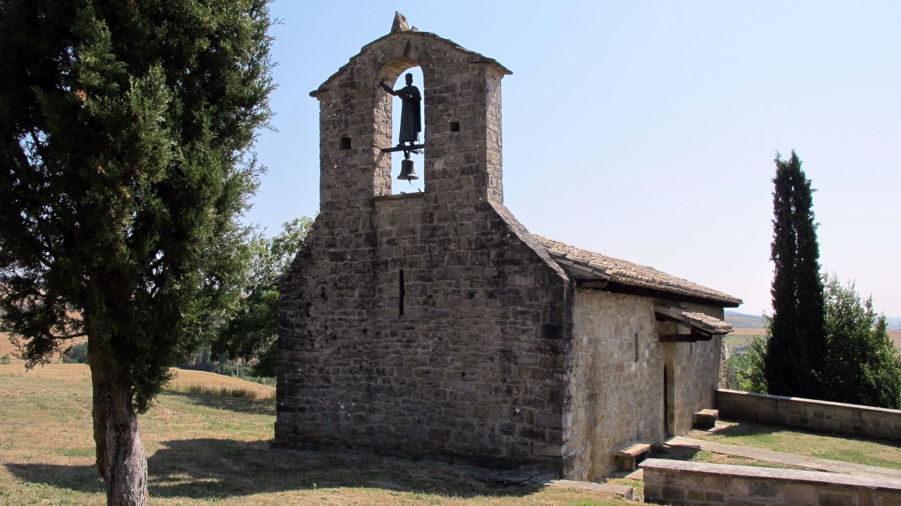 San Pedro ermita, Urrotz hiribildua