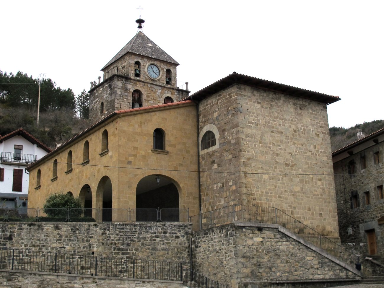 San Andres eliza, Espartza Zaraitzu