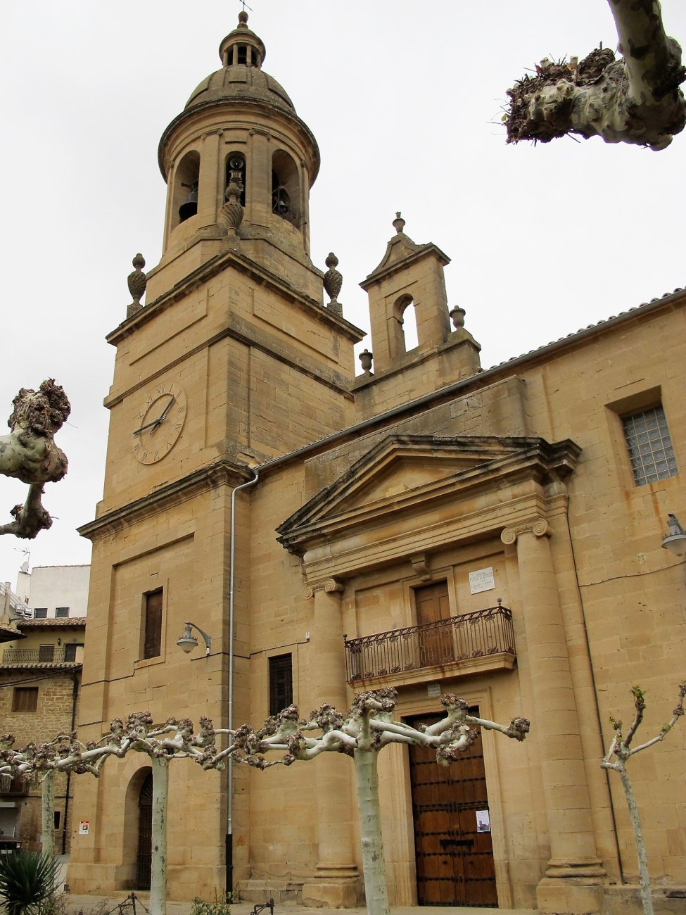 San Salvador eliza, Arroitz