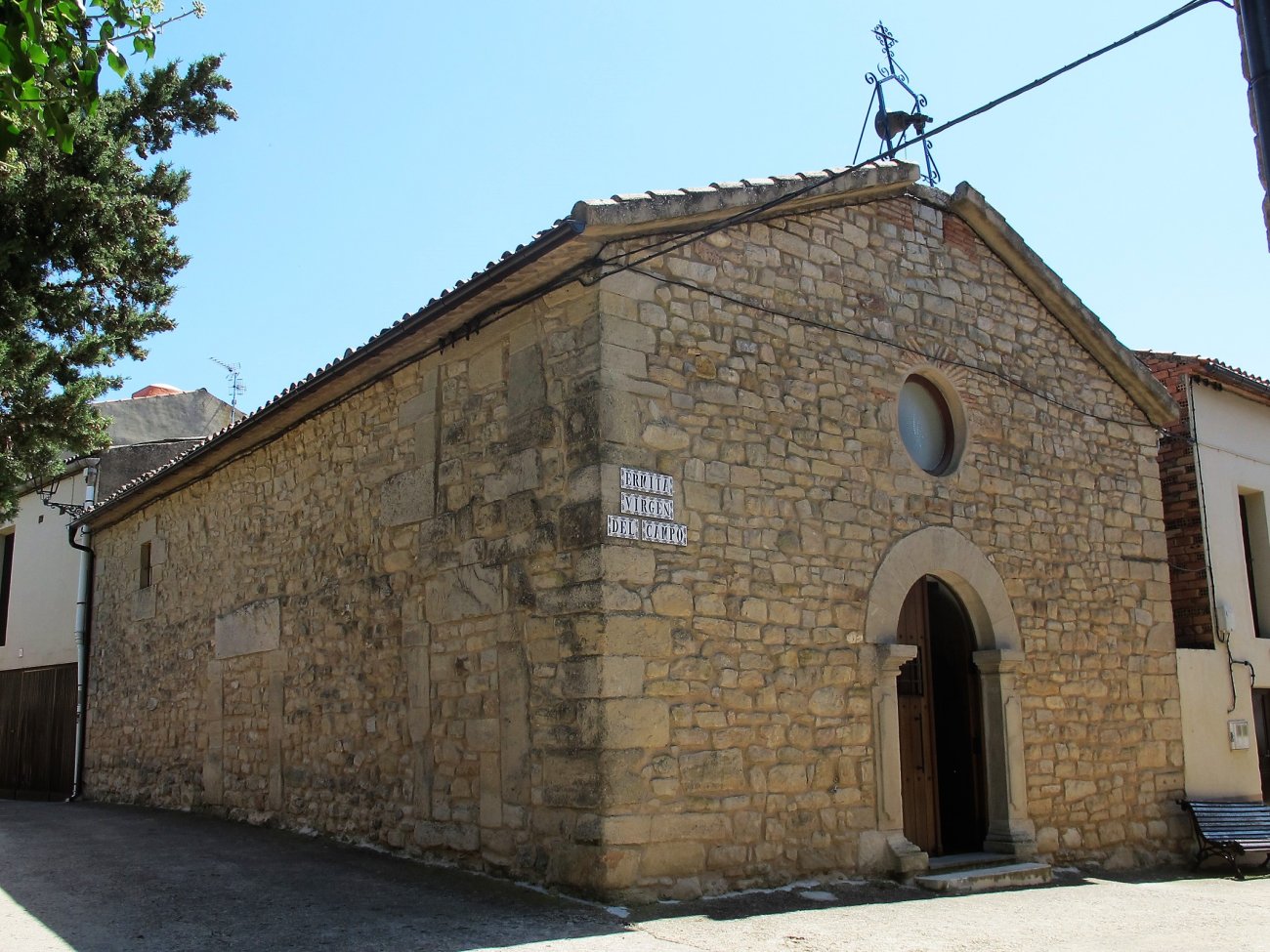 Virgen del Campo ermita, Esprontzeda