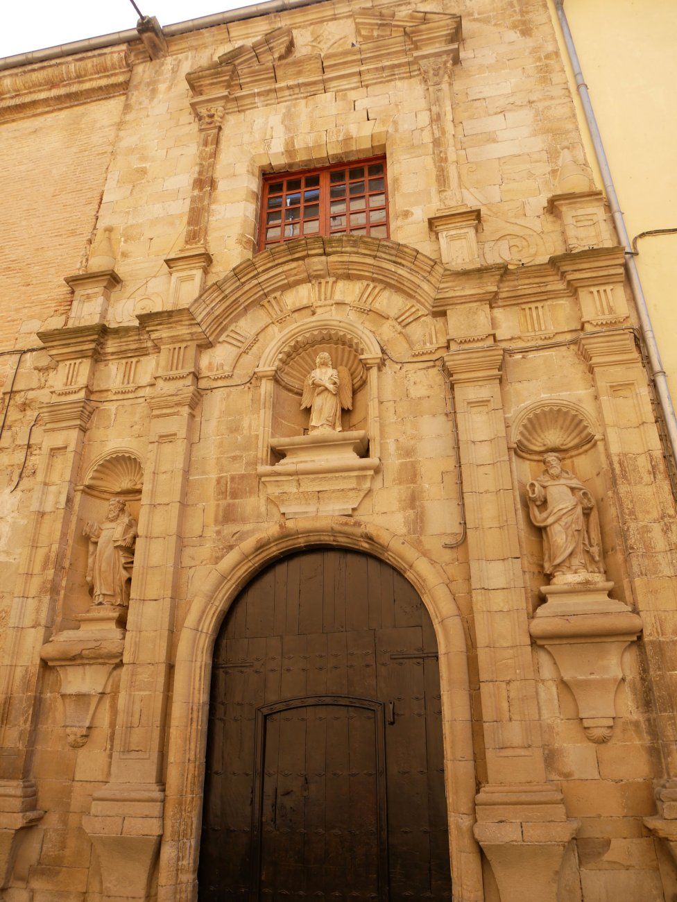 Trinitarioen komentua, Gares