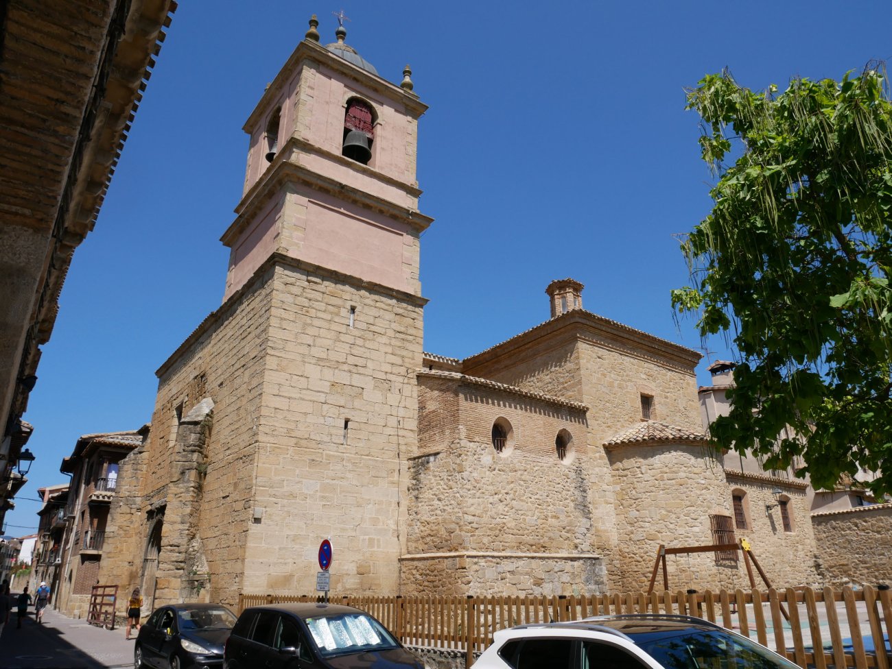 San Pedro eliza, Gares