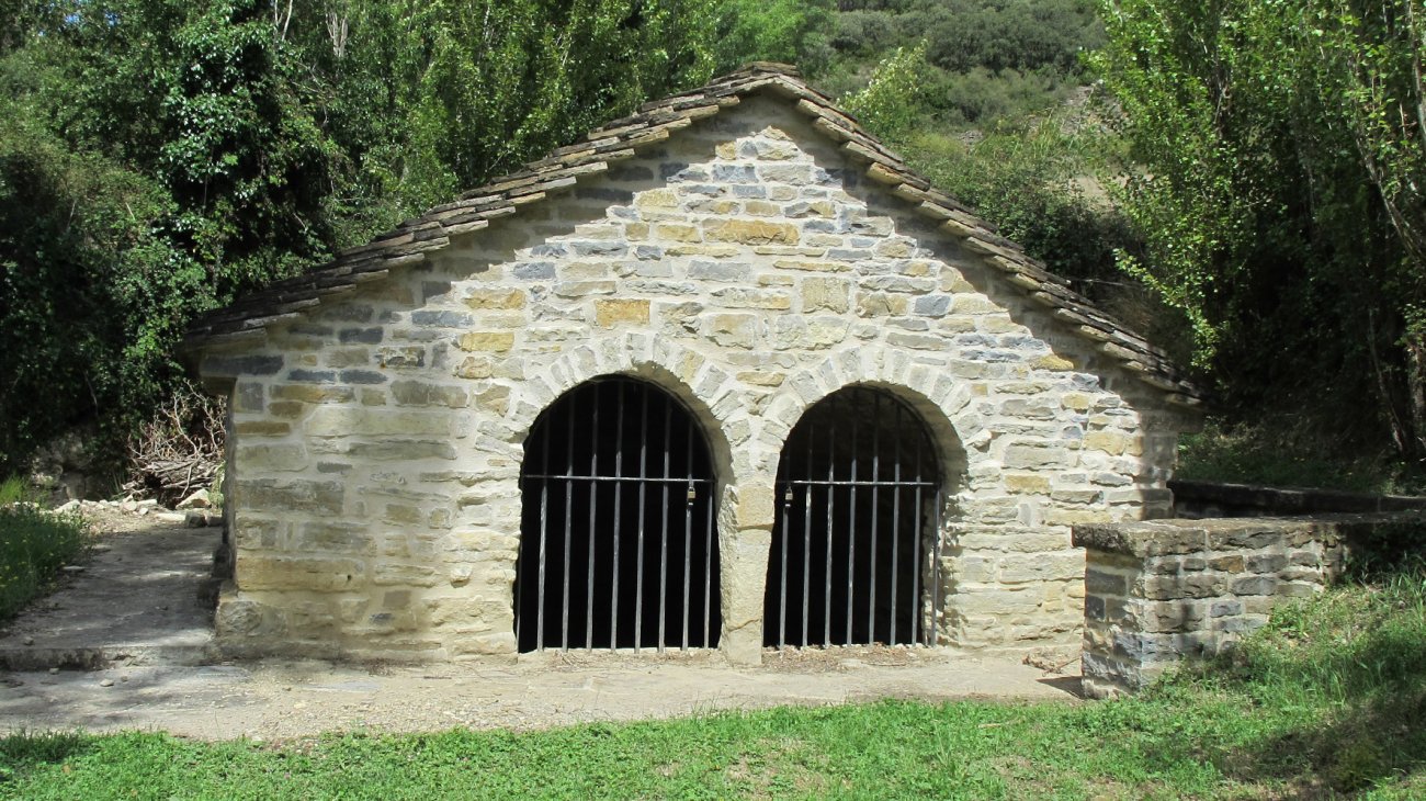 Iturri erromanikoa, Turrillas-Itzagaondoa