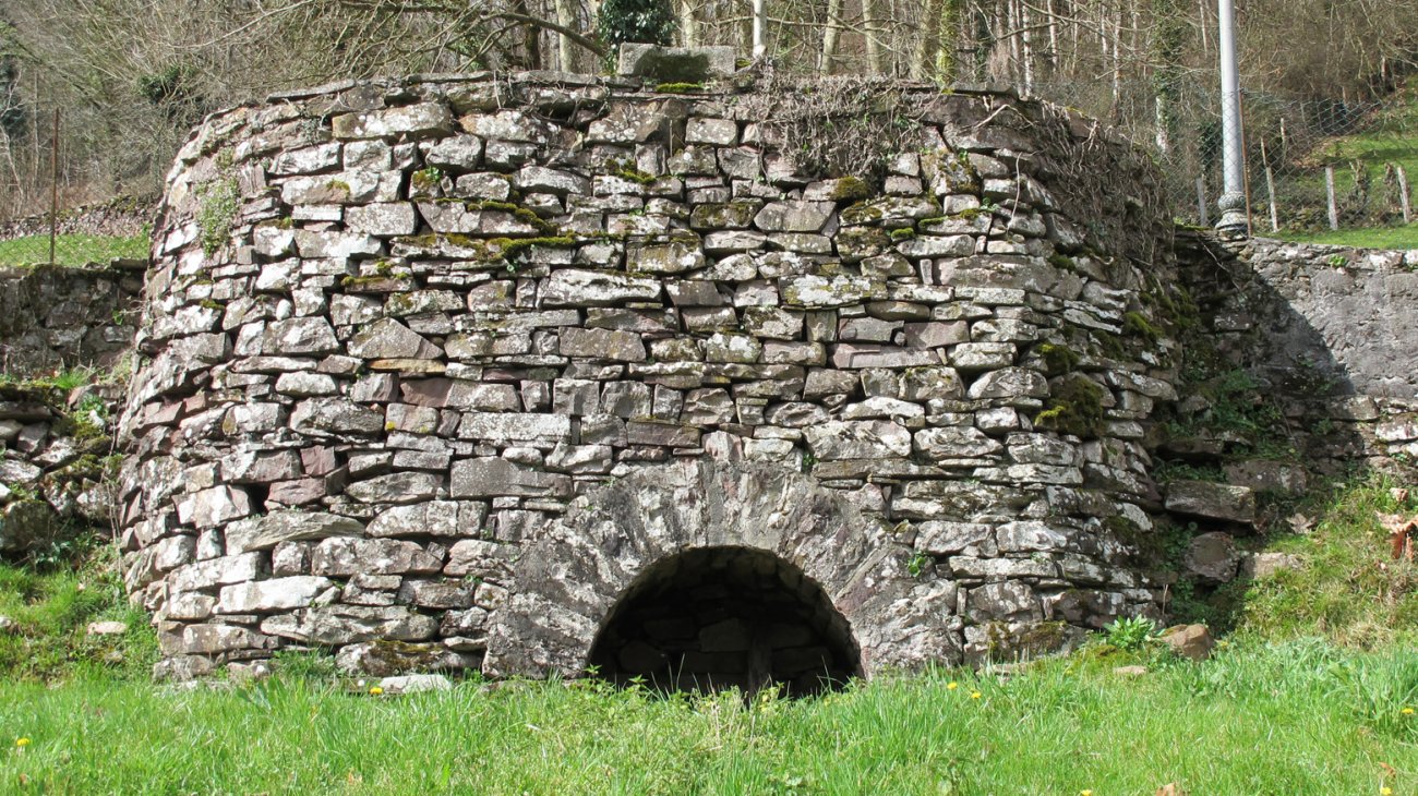 Karobia, Zubieta
