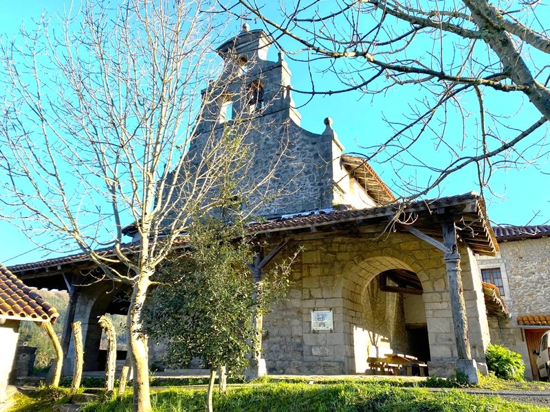 Andra Mari Ermita-Santutegia