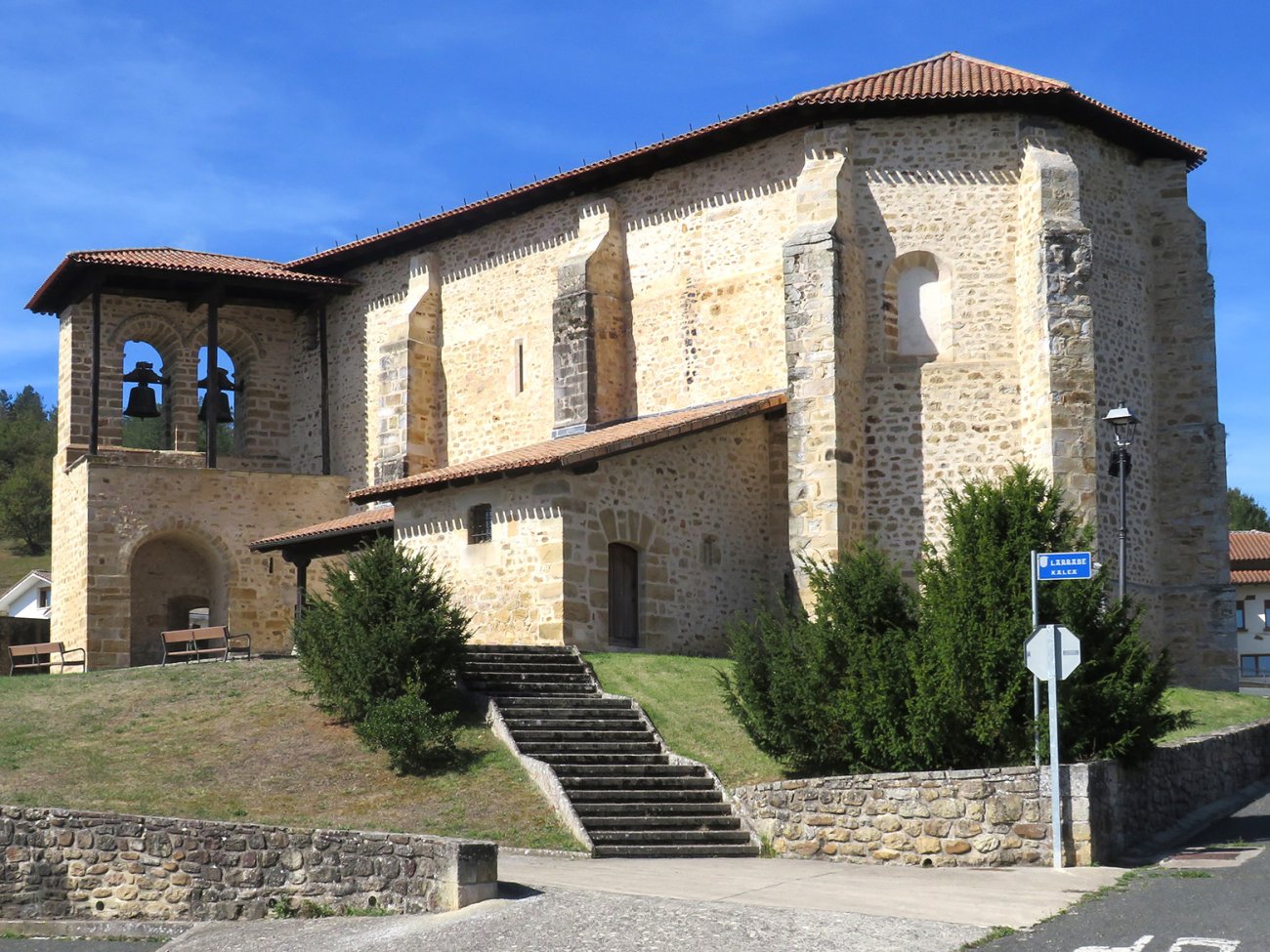 San Andres eliza, Ametzaga-Zuia