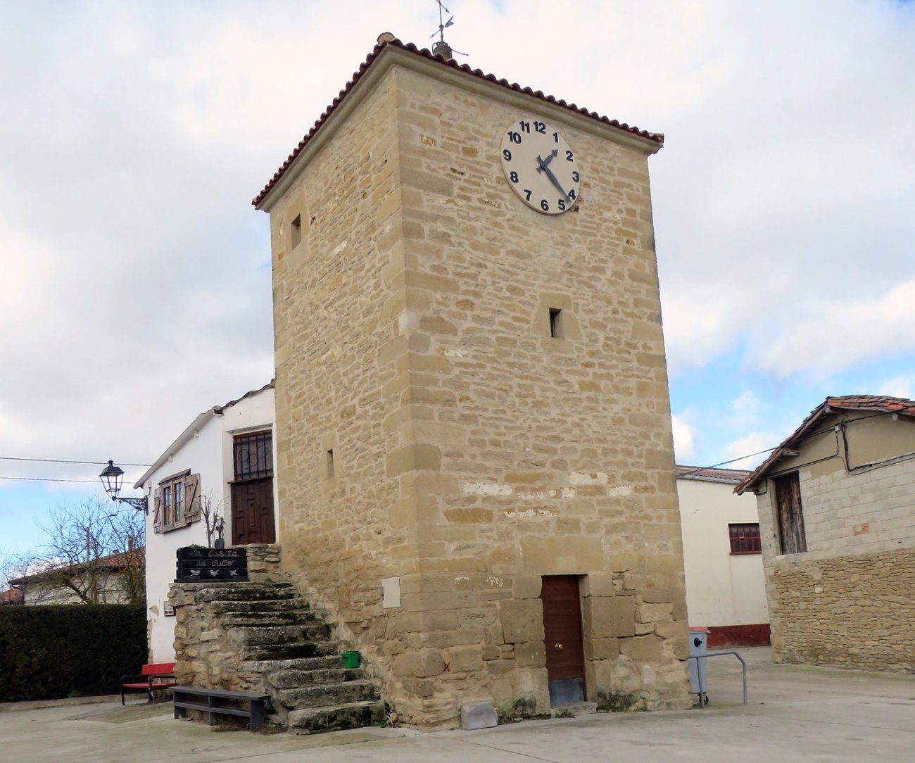 Torre del Reloj, Saratsu-Lantaron